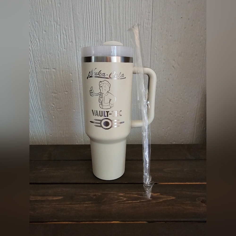Fallout Nuka Cola/Vault Tec 40oz tumbler  - cream